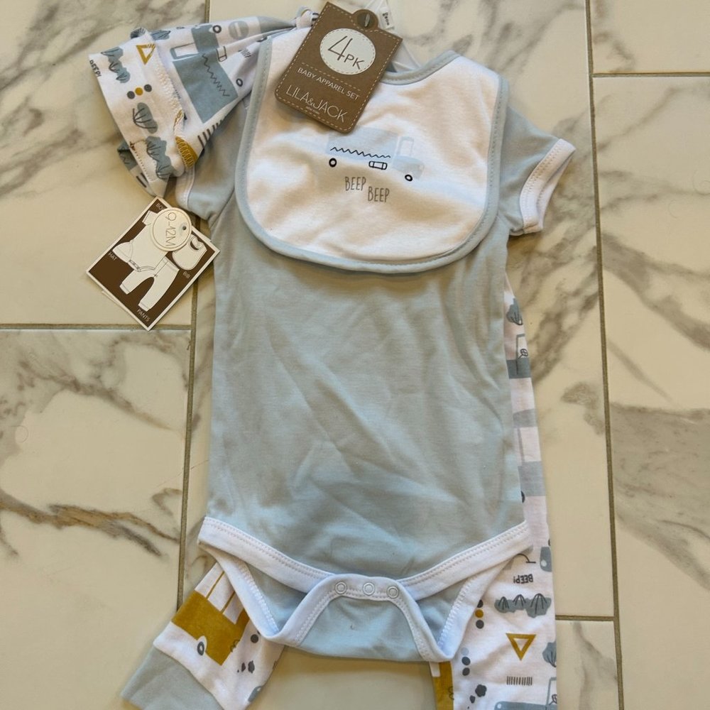 NWT Lila & Jack Four Piece Set Vehicle Print Size 9-12M